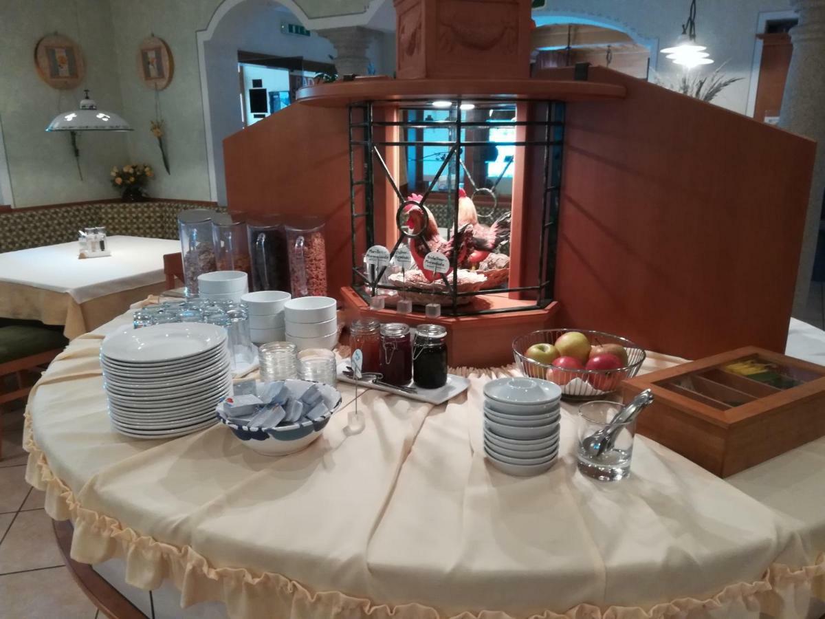 Leonsteinerhof Bed & Breakfast Ngoại thất bức ảnh